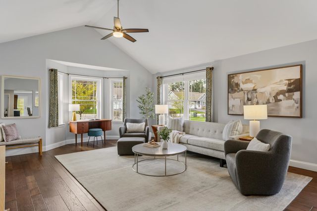 10 Wilson Way, Brentwood, NH 03833