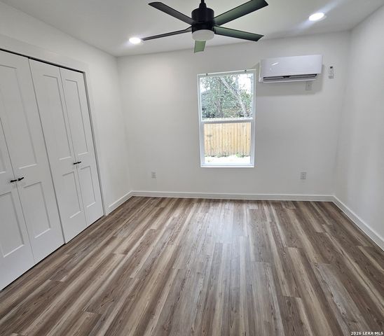 1418 ESSEX ST, San Antonio, TX 78210