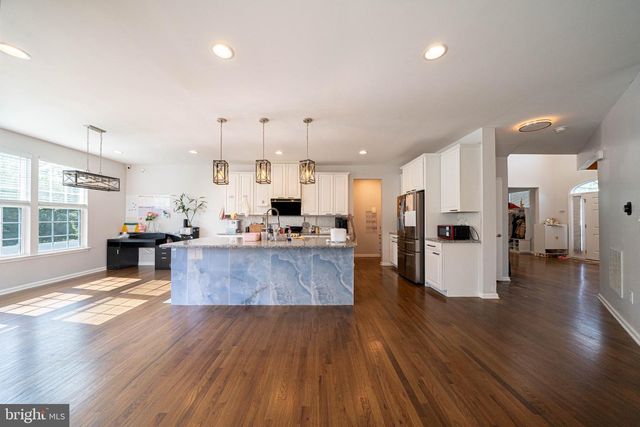 23 CARRINGTON WAY, Marlton, NJ 08053