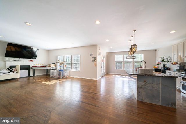 23 CARRINGTON WAY, Marlton, NJ 08053