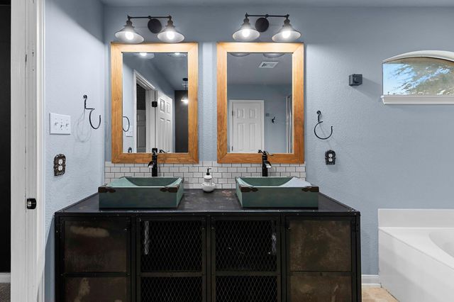20428 Rita Blanca CIR, Pflugerville, TX 78660