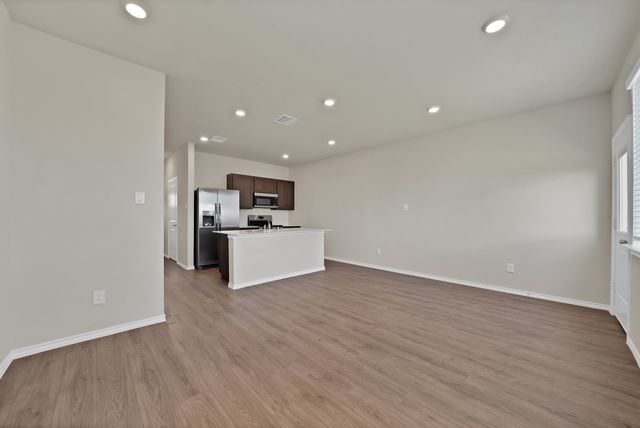 124 Tall Cedar Way, Princeton, TX 75407