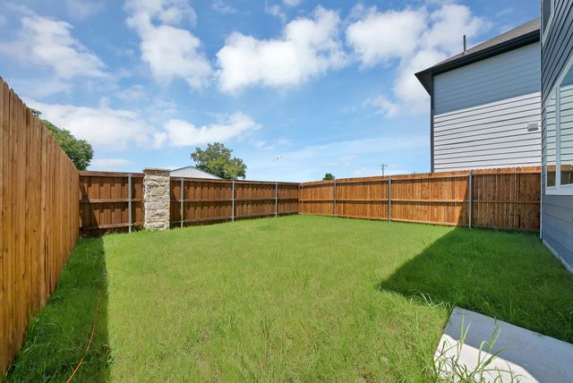 124 Tall Cedar Way, Princeton, TX 75407