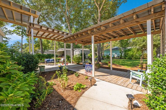 754 Hardison Drive, Arapahoe, NC 28510