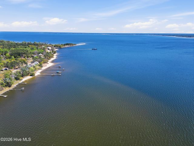 754 Hardison Drive, Arapahoe, NC 28510