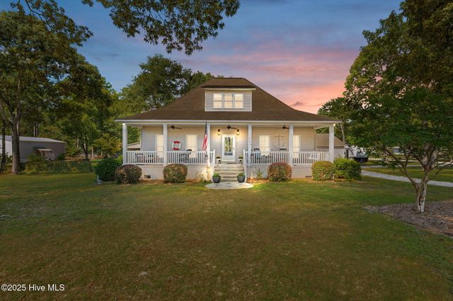 754 Hardison Drive, Arapahoe, NC 28510