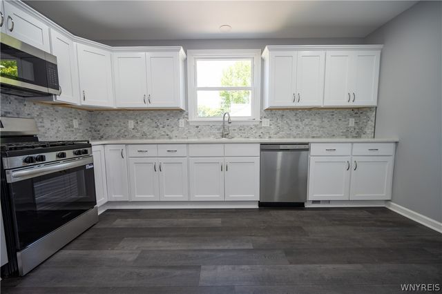 4636 Kennison Parkway, Hamburg, NY 14075