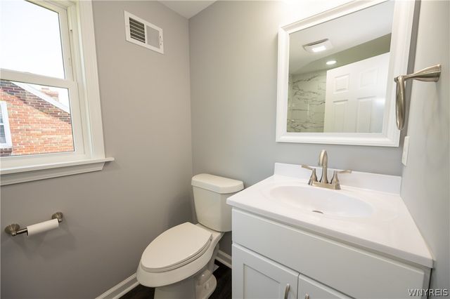 4636 Kennison Parkway, Hamburg, NY 14075