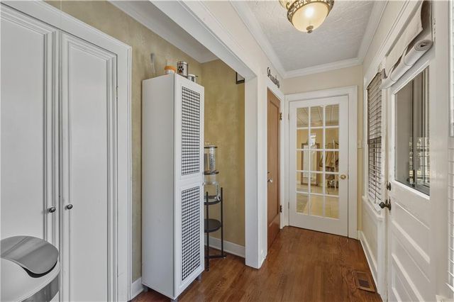 1303 Pembroke Lane, Topeka, KS 66604