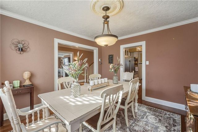 1303 Pembroke Lane, Topeka, KS 66604