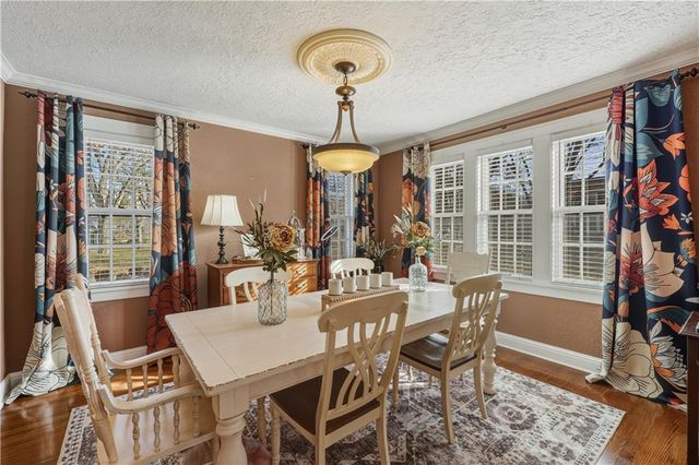 1303 Pembroke Lane, Topeka, KS 66604