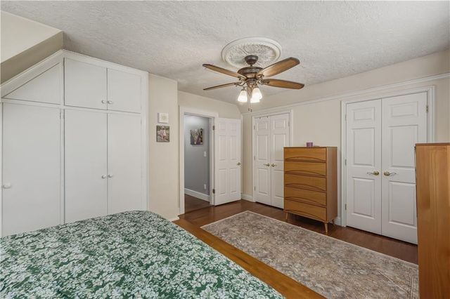 1303 Pembroke Lane, Topeka, KS 66604