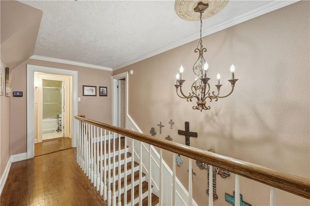 1303 Pembroke Lane, Topeka, KS 66604