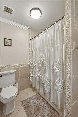 1303 Pembroke Lane, Topeka, KS 66604