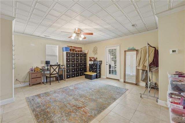 1303 Pembroke Lane, Topeka, KS 66604