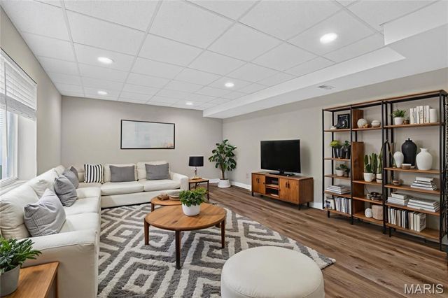 1108 Hampton Meadows Drive, O'fallon, MO 63368