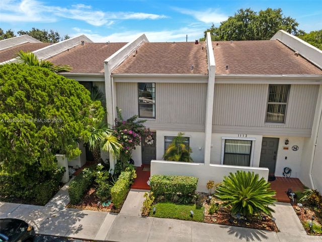 1121 NW 98th Terrace 119, Pembroke Pines, FL 33024