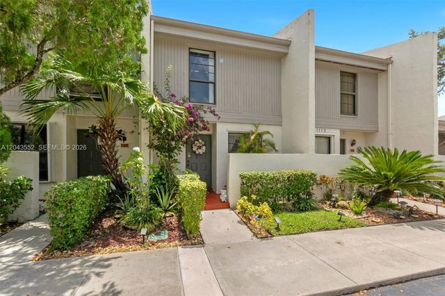 1121 NW 98th Terrace 119, Pembroke Pines, FL 33024