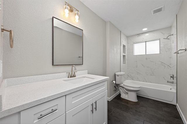 517 N Travis Street, Deer Park, TX 77536