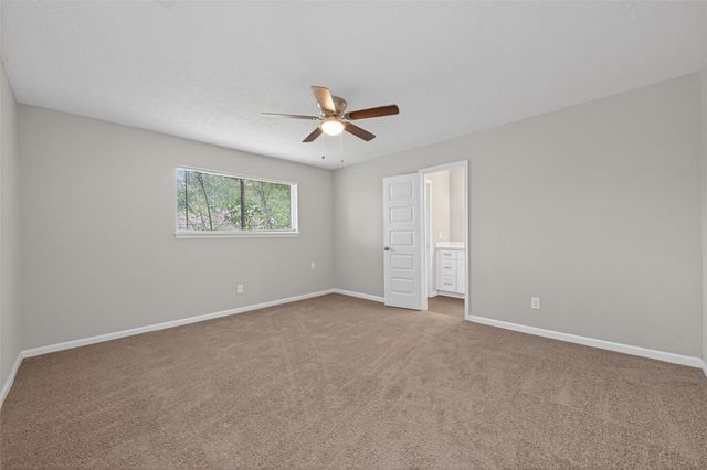 517 N Travis Street, Deer Park, TX 77536