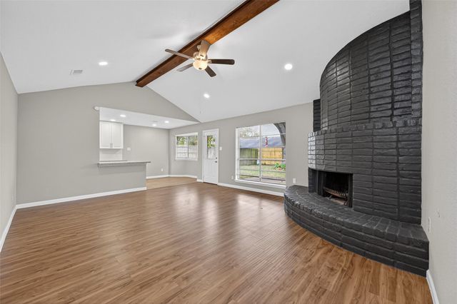 517 N Travis Street, Deer Park, TX 77536