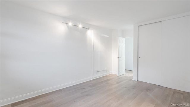 61-35 98th St 7G, Rego Park, NY 11374