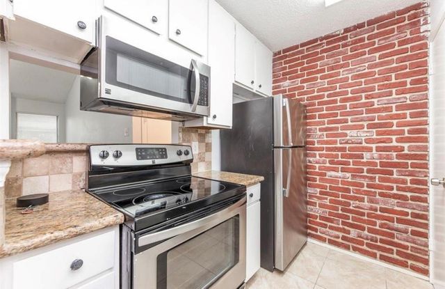 10047 Westpark Drive 72, Houston, TX 77042