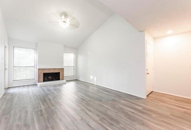 10047 Westpark Drive 72, Houston, TX 77042