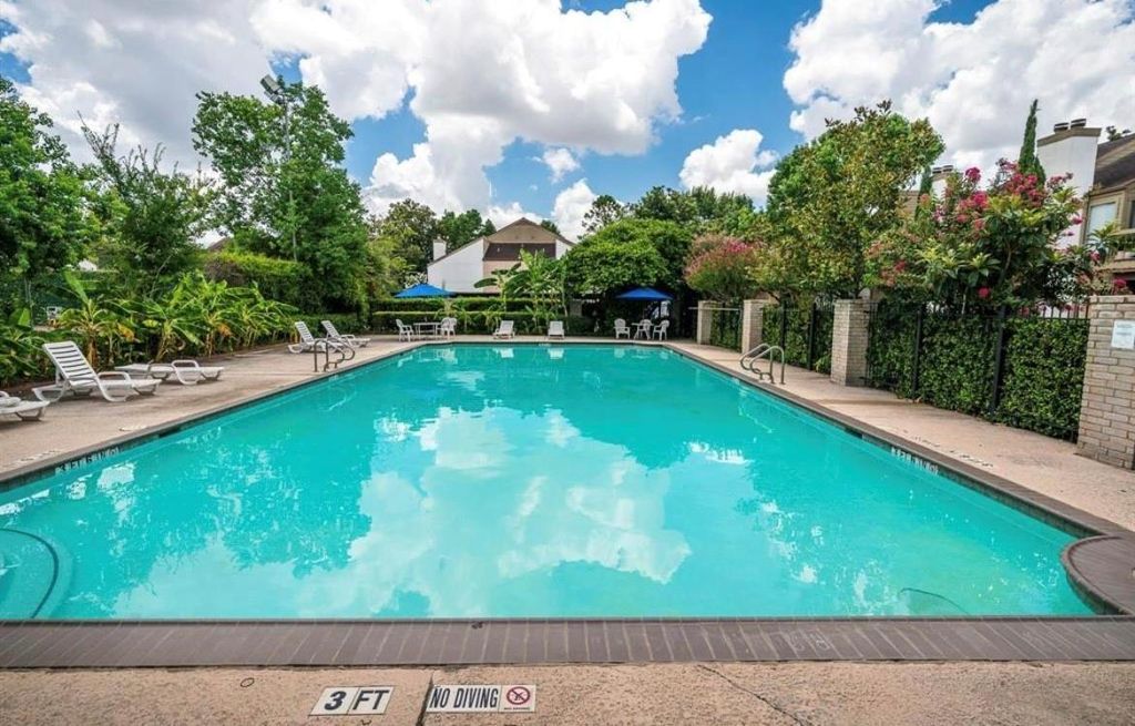 10047 Westpark Drive 72, Houston, TX 77042