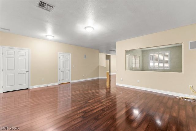 8054 Planting Fields Place, Las Vegas, NV 89117