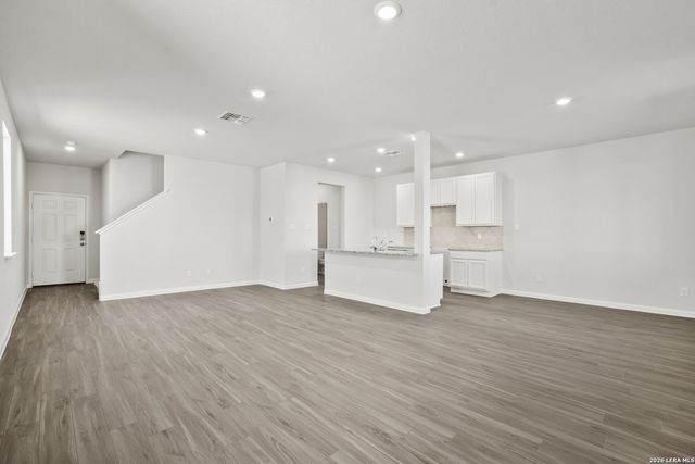 11111 Luckenbach Loop, Converse, TX 78109