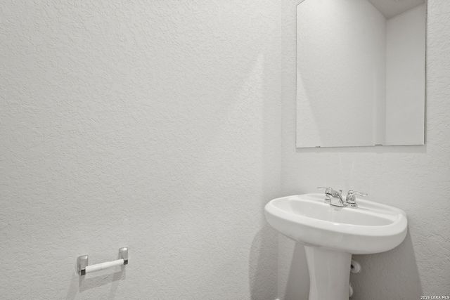 11111 Luckenbach Loop, Converse, TX 78109