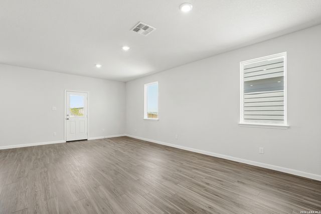 11111 Luckenbach Loop, Converse, TX 78109