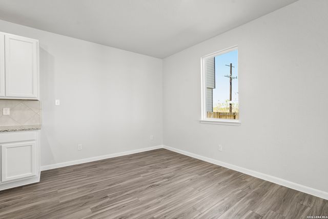 11111 Luckenbach Loop, Converse, TX 78109