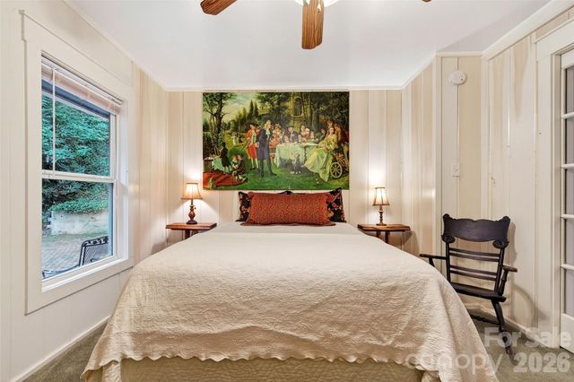 75 Old Lakey Gap Road, Black Mountain, NC 28711