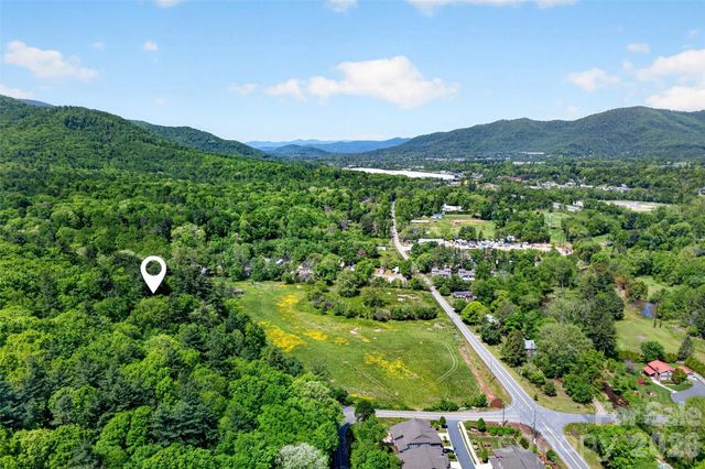 75 Old Lakey Gap Road, Black Mountain, NC 28711
