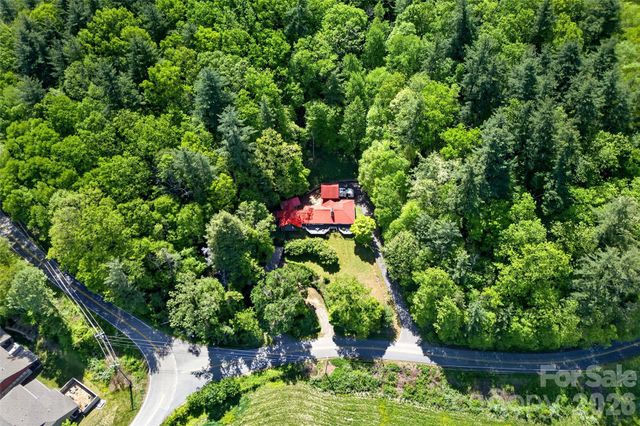 75 Old Lakey Gap Road, Black Mountain, NC 28711