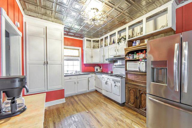 830 Catherine St, Lockport, LA 70374