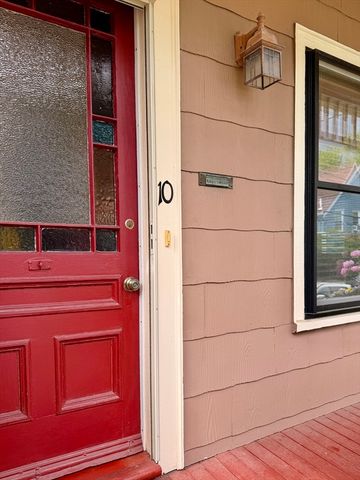 10 Mountain Ave, Somerville, MA 02143