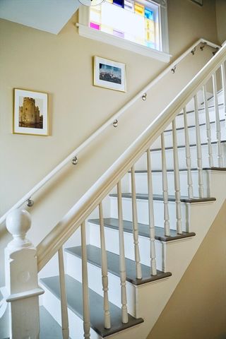 10 Mountain Ave, Somerville, MA 02143