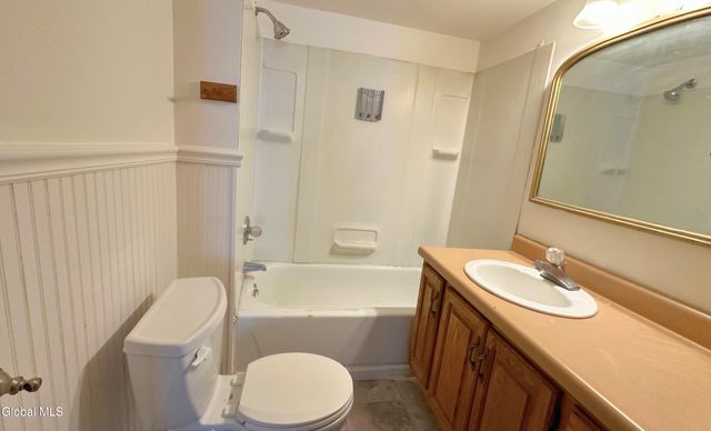 2220-2222 Campbell Avenue, Schenectady, NY 12306