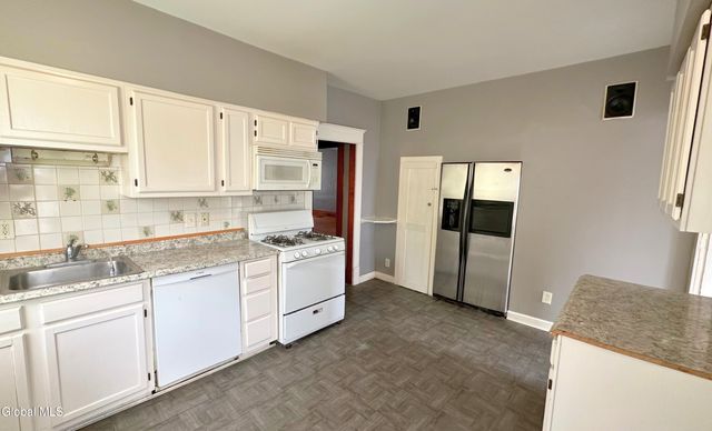 2220-2222 Campbell Avenue, Schenectady, NY 12306