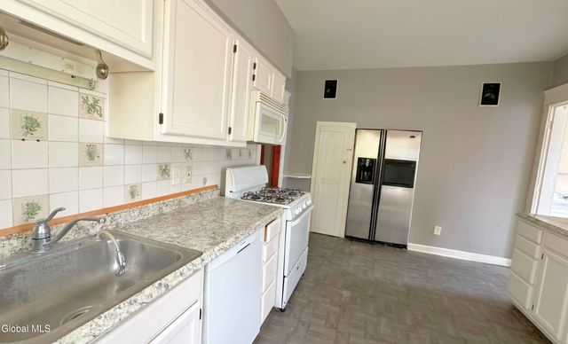 2220-2222 Campbell Avenue, Schenectady, NY 12306