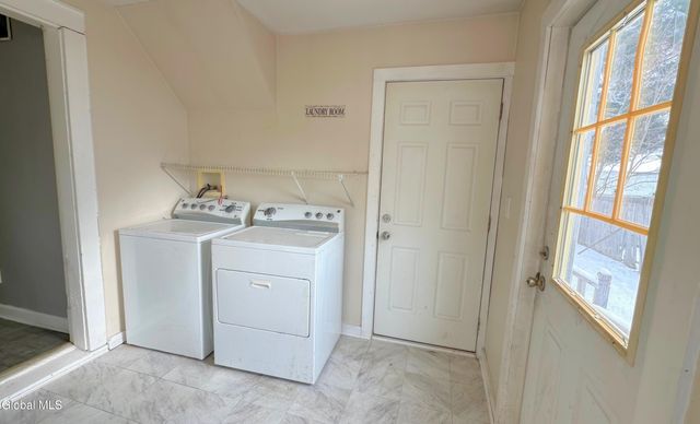 2220-2222 Campbell Avenue, Schenectady, NY 12306