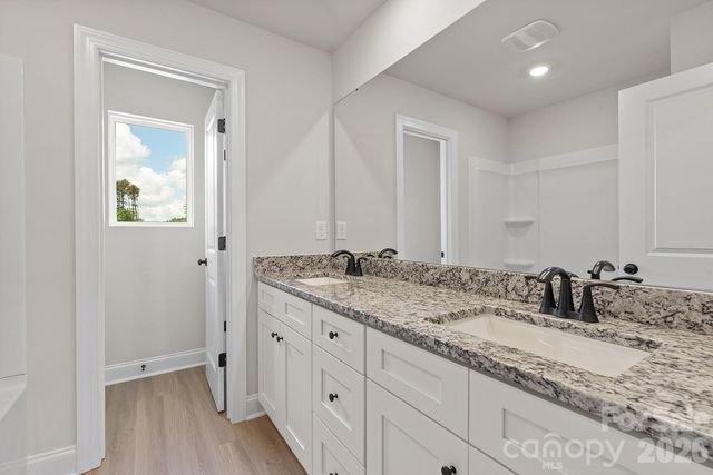 6734 Fairford Drive, Charlotte, NC 28215