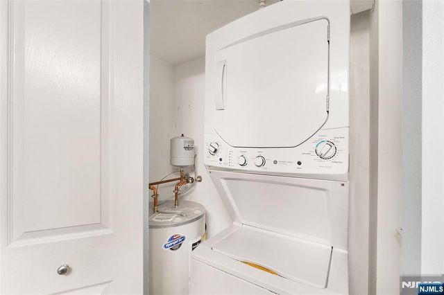 300 Main Street 811, Little Falls, NJ 07424