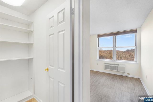 300 Main Street 811, Little Falls, NJ 07424