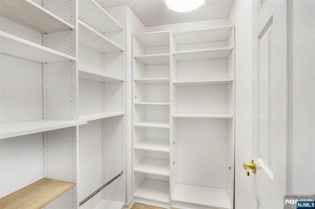 300 Main Street 811, Little Falls, NJ 07424