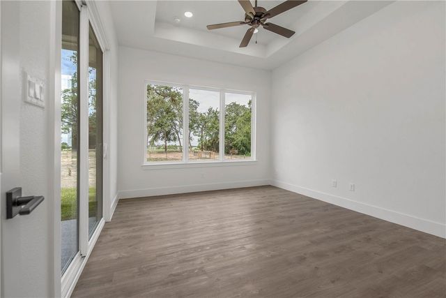 2438 Yorkshire, Franklin, TX 77856