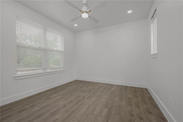 2438 Yorkshire, Franklin, TX 77856